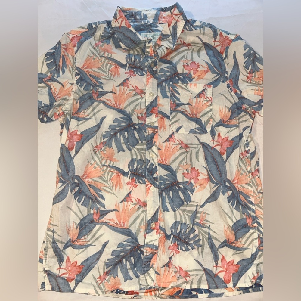 American Eagle Men's Summer Short Sleeve Button-Down (Large)